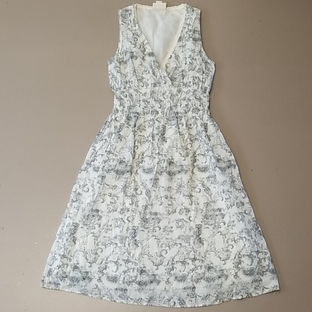 Converse gray paisley print dress